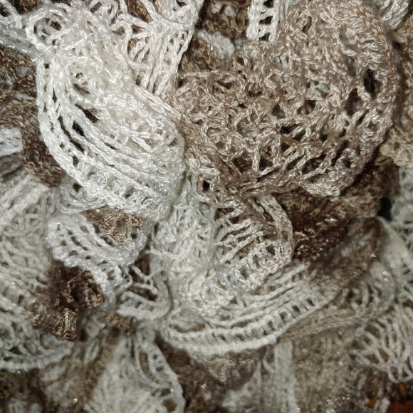 Handmade Frilly Knitted Scarf - Picture 4 of 10